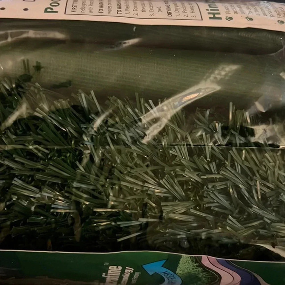 PoochPads Indoor Pooch Turf Dog Potty 18x28 - Picture 9 of 12